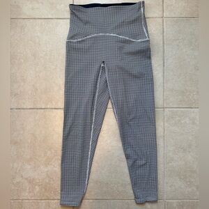 SPANX Navy and White Houndstooth Booty Boost Leggings